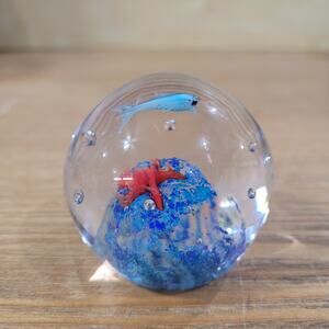 Art Glass Paperweight Fish Star Fish Bubbles Rock inside Design Glass 2''
